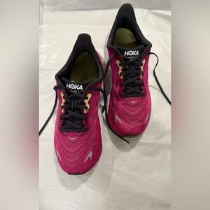 HOKA Arahi 6 Running Shoes Pink Women’s US 11 (B) / UK 9.5 Stability